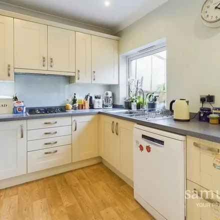 Image 1 - Meopham Road / Woodstock Way, Meopham Road, Lonesome, London, SW16 5JF, United Kingdom - Apartment for rent