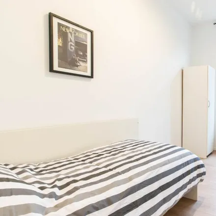 Rent this 8 bed room on Place Alphonse Lemmens - Alphonse Lemmensplein 1 in 1070 Anderlecht, Belgium