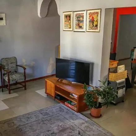 Rent this 2 bed house on Salt River in Cape Town, 7925