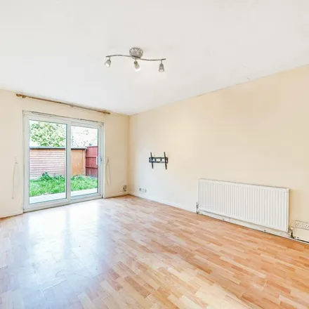 Rent this 2 bed apartment on Stubbs Way in London, SW19 2UP