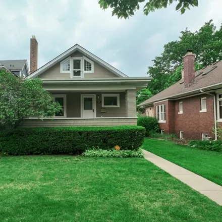 Buy this 3 bed house on 541 North Taylor Avenue in Oak Park, IL 60302