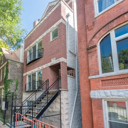 Buy this 3 bed duplex on 1725 West Pierce Avenue in Chicago, IL 60622