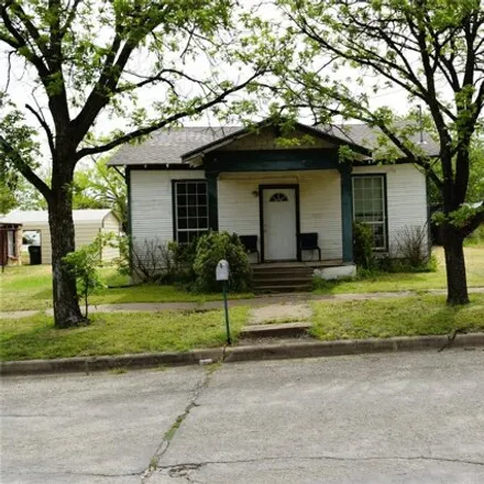 Image 1 - 1135 South Concho Street, Coleman, TX 76834, USA - House for sale