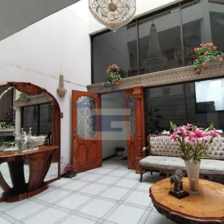 Buy this 5 bed house on Calzada Santa Ana Norte in Gustavo A. Madero, 07708 Mexico City
