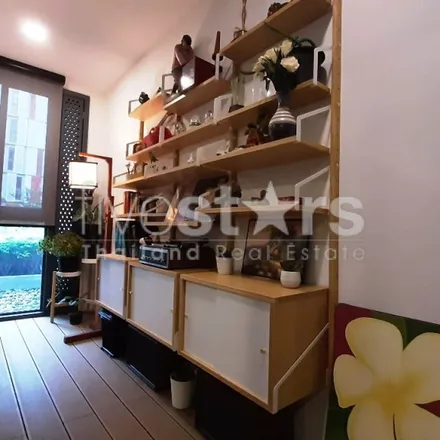 Rent this 2 bed apartment on Charoen Mit Alley in Vadhana District, Bangkok 10110