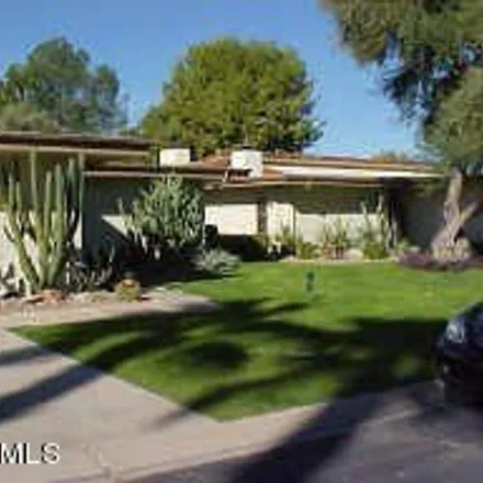 Image 1 - 7502 North San Manuel Road, Scottsdale, AZ 85258, USA - House for rent