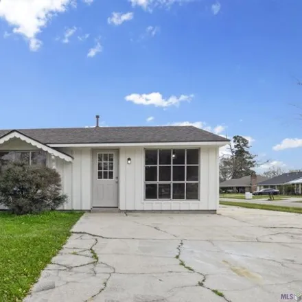 Rent this 3 bed house on 9221 West Chanadia Drive in Mayfair Heights, Baton Rouge