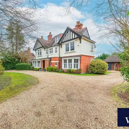Buy this 6 bed house on The Avenue in Crowthorne, RG45 6PD