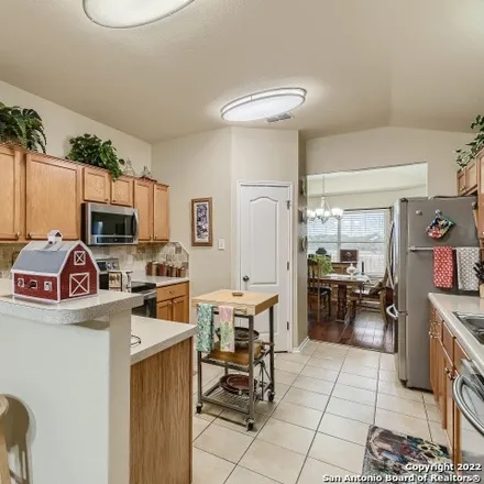 Image 5 - 8643 Gavel Drive, Converse, TX 78109, USA - House for sale