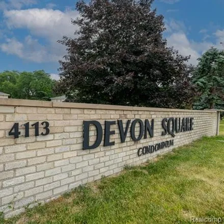 Buy this 2 bed condo on 4114 Telegraph Road in Bloomfield Township, MI 48302