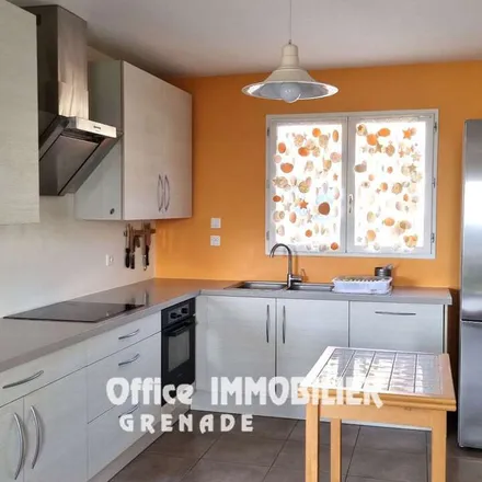 Rent this 4 bed apartment on 760 Chemin du Rieu Tort in 82170 Pompignan, France
