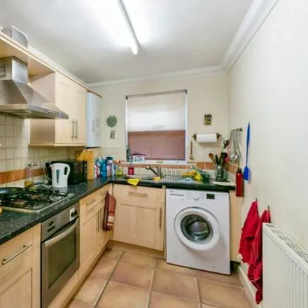 Image 6 - 30 Crabton Close Road, Bournemouth, Christchurch and Poole, BH5 1HN, United Kingdom - Apartment for sale