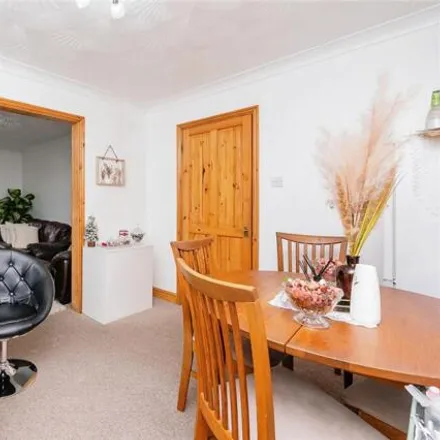 Image 6 - 44 The Greenway, Bristol, BS16 4HT, United Kingdom - House for sale