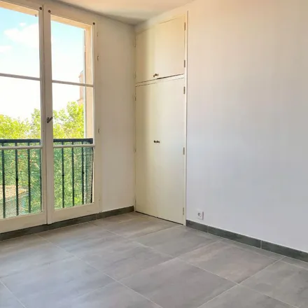 Rent this 3 bed apartment on Résidence Notre-Dame in Rue d'Aubette, 04100 Manosque