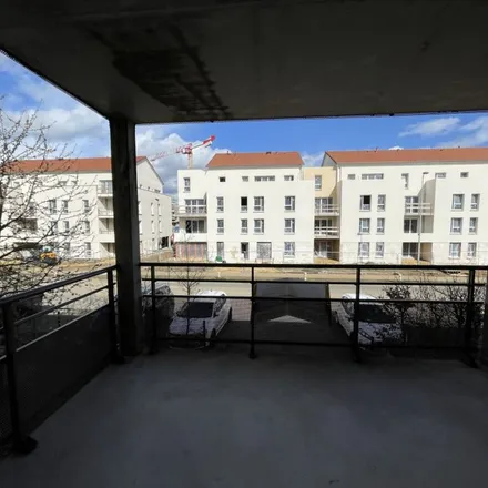 Rent this 3 bed apartment on 14 Rue du Maréchal Foch in 57140 Woippy, France