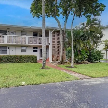 Buy this 1 bed condo on Southeast 13th Street in Boca Raton, FL 33432