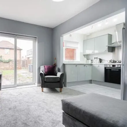Rent this 4 bed duplex on 266 Queens Road in Beeston, NG9 2BD