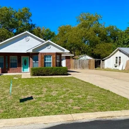 Rent this 4 bed house on 221 North Wills Street in Wills Point, TX 75169