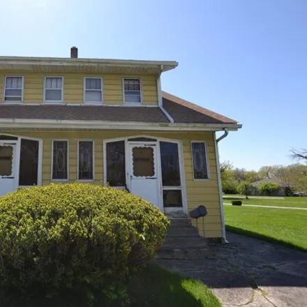 Buy this 6 bed house on 2201 Leonard Avenue in Shepard, Columbus