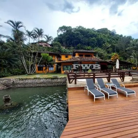 Rent this 8 bed house on Rua Raul Pompeia in Morro da Glória, Angra dos Reis - RJ