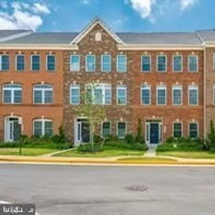 Image 2 - 13701 Neil Armstrong Avenue, Sully Square, Fairfax County, VA 20171, USA - House for sale