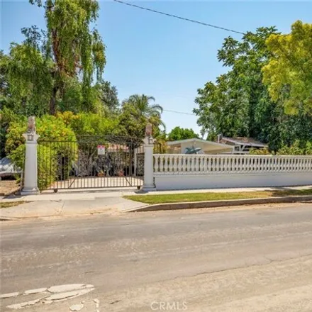 Image 6 - 8026 Shirley Ave, Reseda, California, 91335 - House for rent