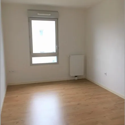 Rent this 2 bed apartment on 18 Avenue de la Grande Planche in 49240 Avrillé, France