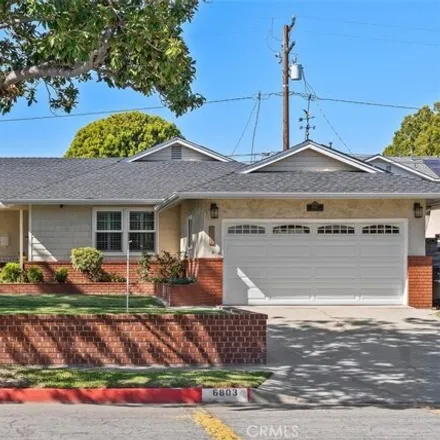 Image 2 - 6801 Killdee Street, Long Beach, CA 90808, USA - House for sale