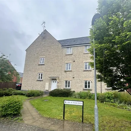 Rent this 2 bed apartment on Deneb Drive in Swindon, SN25 2LH