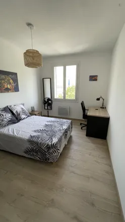 Rent this 4 bed room on 30 Boulevard Jean Moulin in 13005 Marseille, France