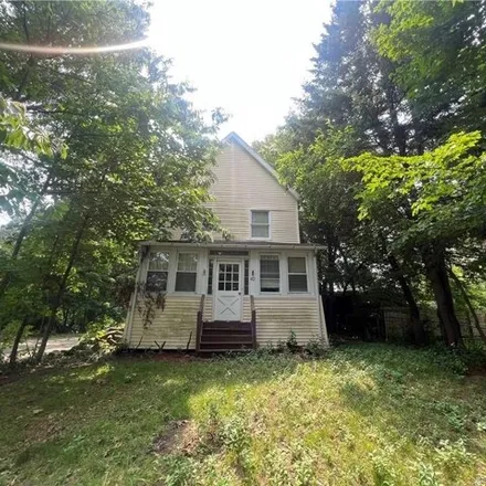 Buy this 3 bed house on 82 Hemlock St in West Haven, Connecticut