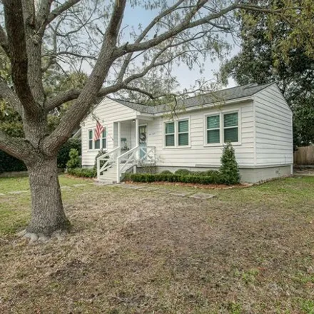 Buy this 4 bed house on 1000 27th Street in Gulfport, MS 39501