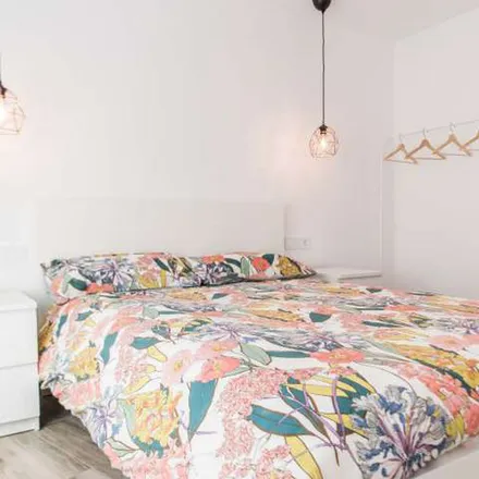 Image 2 - Carrer del Pintor Ferrer Calatayud, 6, 46022 Valencia, Spain - Apartment for rent