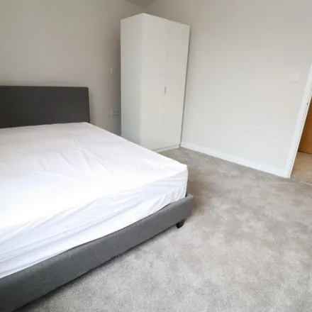 Image 1 - 6 Queens Terrace Cottages, London, W7 3TS, United Kingdom - Apartment for rent