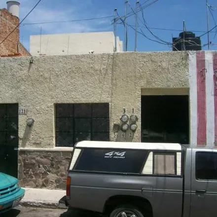 Image 2 - Calle Zacatecas, Barrio de Mezquitán, 44266 Guadalajara, JAL, Mexico - House for rent