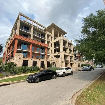 Rent this 2 bed condo on 1303-1331 Prospect Street in Houston, TX 77004