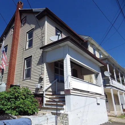 Buy this 3 bed house on 505 West Market Street in Williamstown, Dauphin County