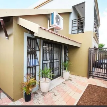 Rent this 4 bed apartment on Blue Hills Boulevard in Crowthorne, Gauteng
