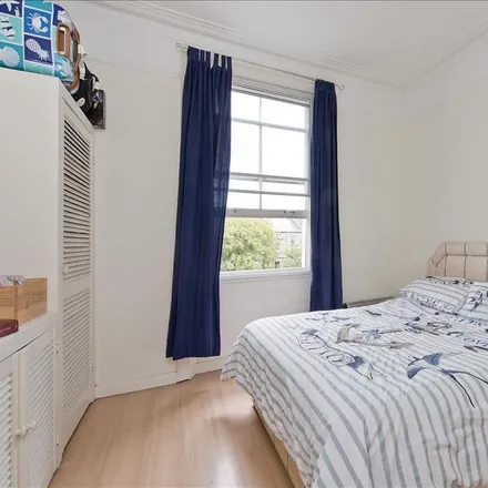 Image 3 - 22 Baron's Court Road, London, W14 9HP, United Kingdom - Apartment for rent