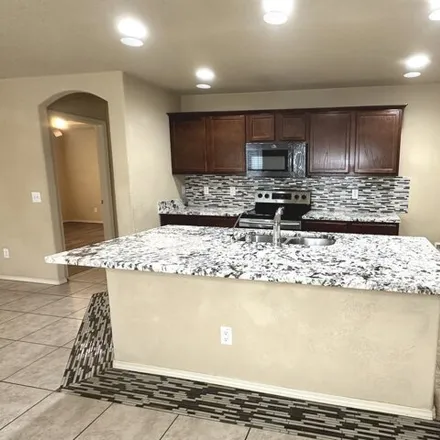 Image 3 - 3402 Alonzo Fields, Bexar County, TX 78109, USA - House for rent