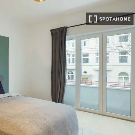Rent this 4 bed room on Bachemer Straße 173 in 50931 Cologne, Germany