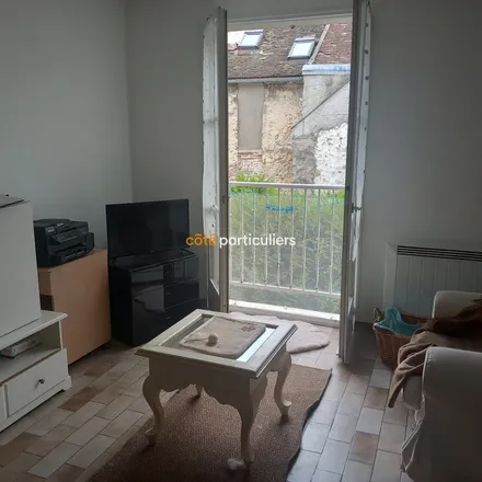 Rent this 2 bed apartment on 38 Rue de Paris in 77140 Nemours, France
