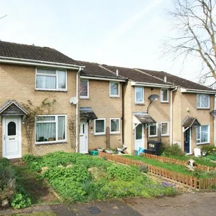 Buy this 2 bed townhouse on Knowlands in Highworth, SN6 7NE