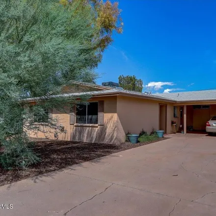 Buy this 3 bed house on 3902 West Kaler Drive in Phoenix, AZ 85051