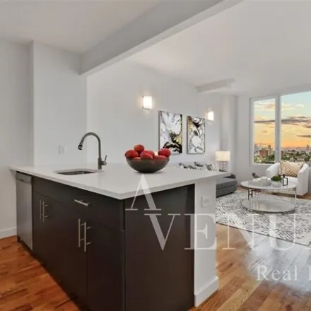 Image 4 - 21 Somers Street, New York, NY 11233, USA - House for rent