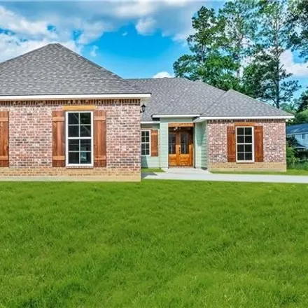 Buy this 3 bed house on 4544 Hathern Drive in Pineville, LA 71360