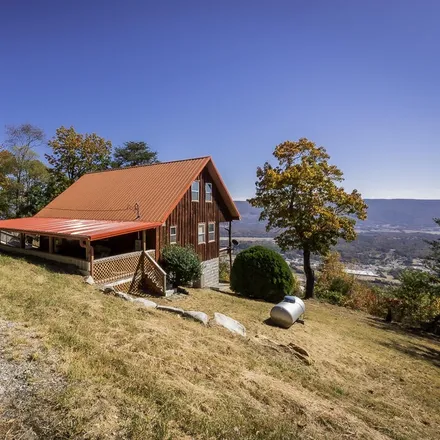 Buy this 4 bed loft on 210 West Brow Road in Sequatchie County, TN 37327