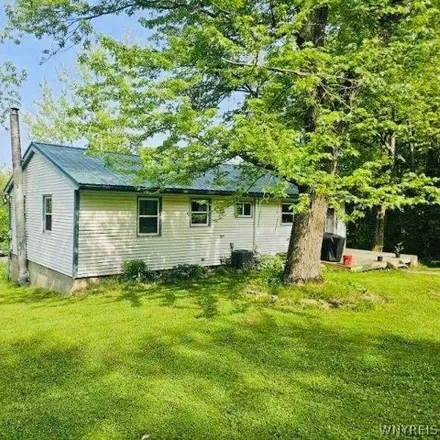 Image 4 - 10631 Dewey Ave, North Collins, New York, 14111 - House for sale