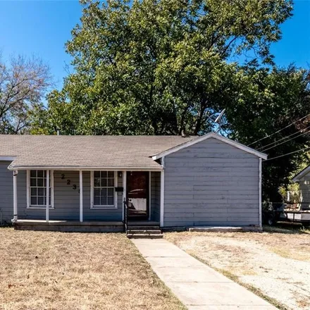 Buy this 3 bed house on 2238 North 42nd Street in Waco, TX 76710