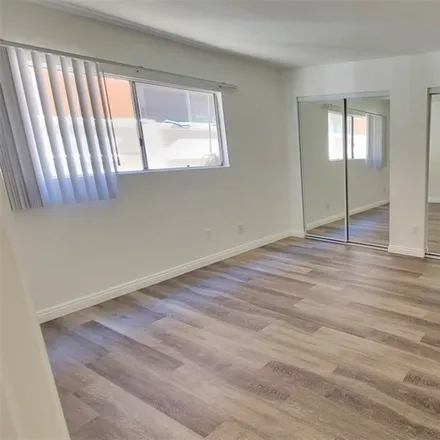 Image 7 - 14817 Sylvan Street, Los Angeles, CA 91411, USA - Apartment for rent